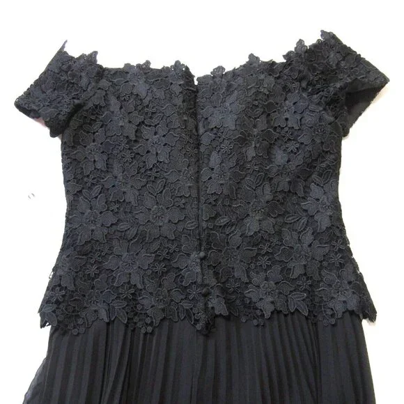 NWT Rickie Freeman for Teri Jon Off-Shoulder Midi in Black Lace Pleated Dress 12 - Picture 6 of 7